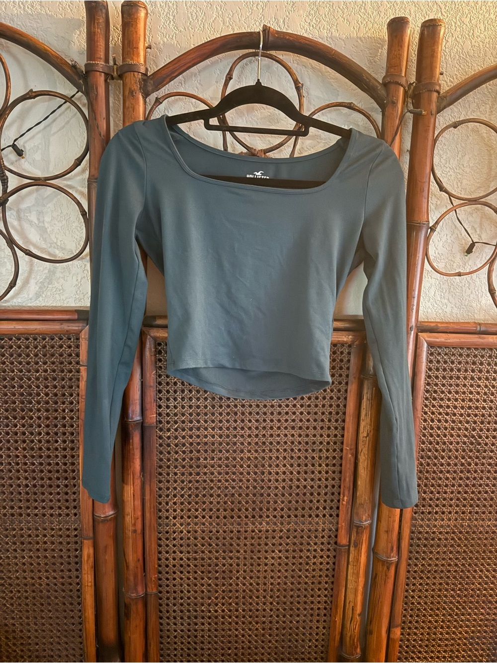 Hollister Long-Sleeve Scoop Crop Top - Olive